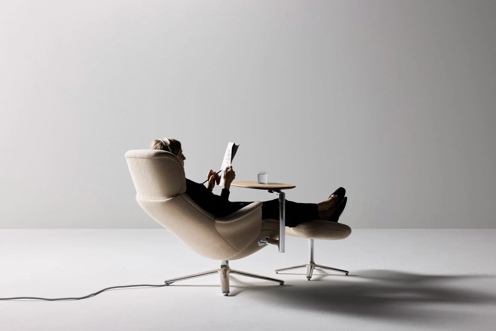 Diffrient Lounge Chair, Humanscale